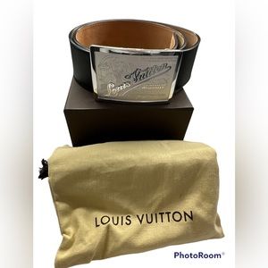 Louis Vuitton Black Belt- Size 85 (unisex)